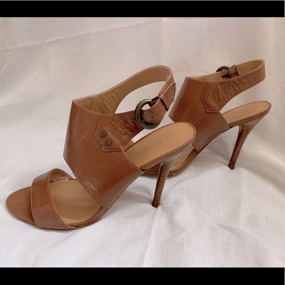 Nine West camel heeled sandals size 8